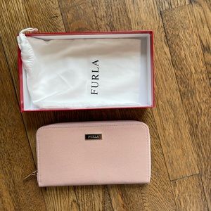 Furla wallet NWT light pink